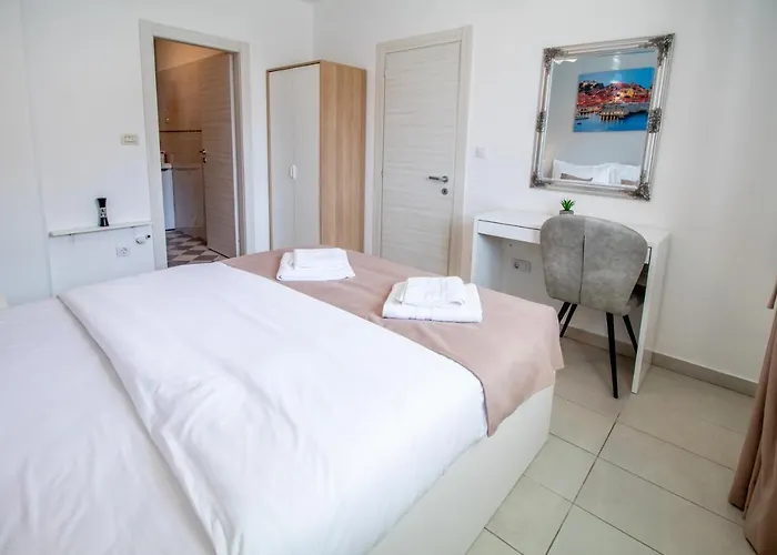 아파트먼츠 비토 *